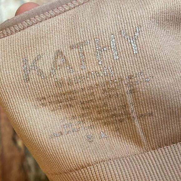 5 for $25🔥Kathy Maternity Nude Nursing Bra Small - Picture 4 of 6